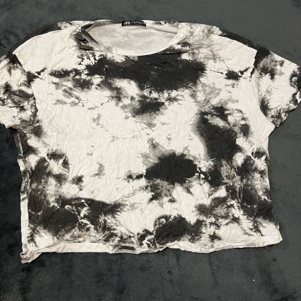 - Zara size medium
